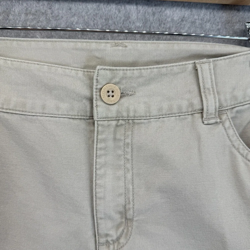 The North Face Soy Beige At Ease Shorts Cotton Cargo Hiking Womens Size 12 R NWT